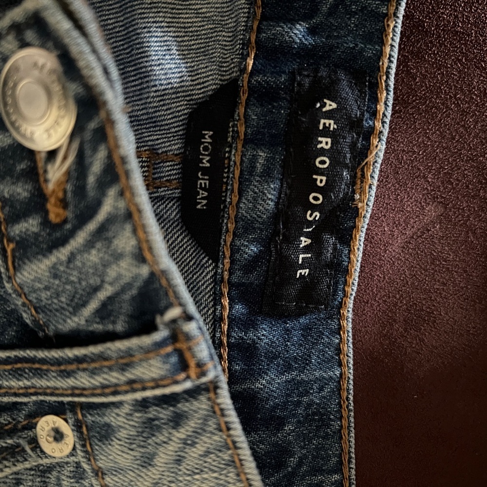 Aeropostale women’s Blue Denim Mom Jeans